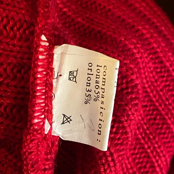 Electric cherry red Spanish poncho purchased in Madrid Spain - Picture 5 of 5
